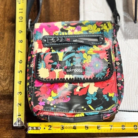 Sakroots Floral Crossbody Bag - Black Multicolor - Picture 12 of 13